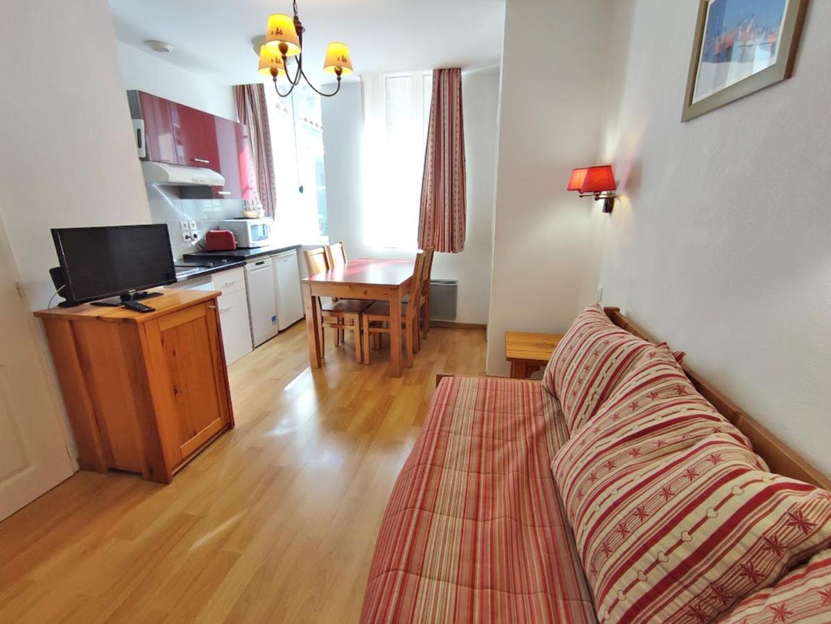 Pat 83, T2, Centre Luchon, Wifi, Casier A Skis, 4 Personnes Bagnères-de-Luchon Dış mekan fotoğraf